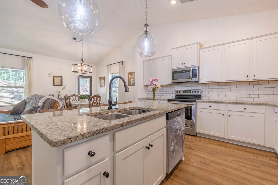 Photo of 401 Daffodil Drive