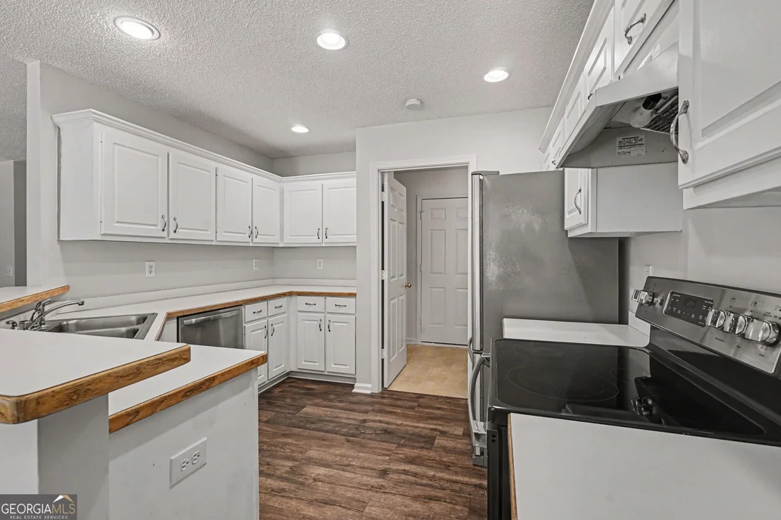 Photo of 441 Stillwater Drive