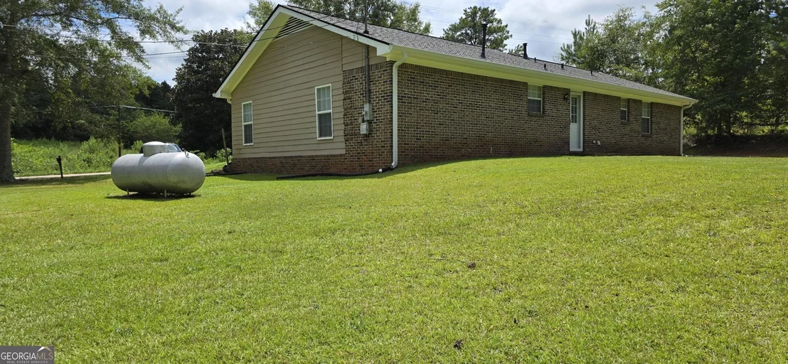 Photo of 657 Tom McKinley Road