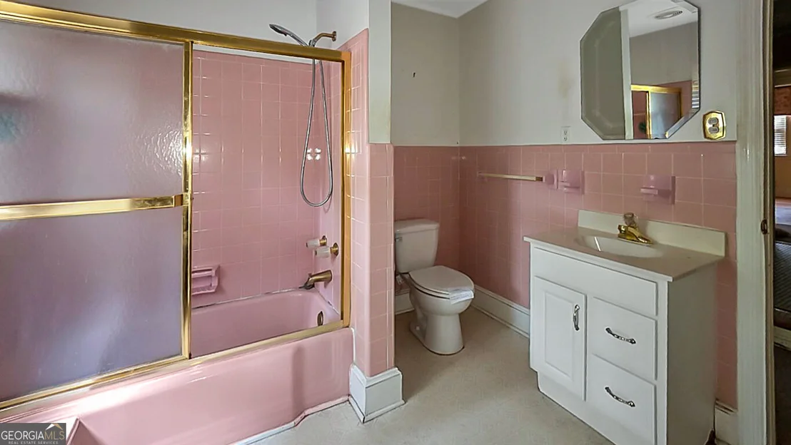 Photo of 819 Hillcrest Drive