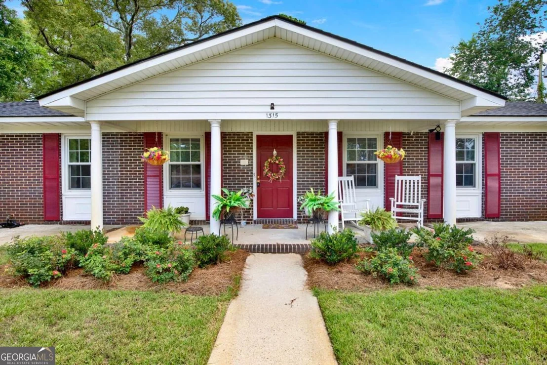 Photo of 1315 Grace Drive