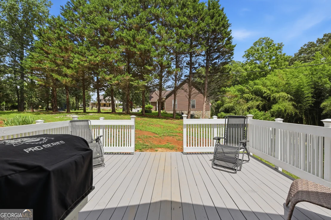 Photo of 407 Cedar Avenue