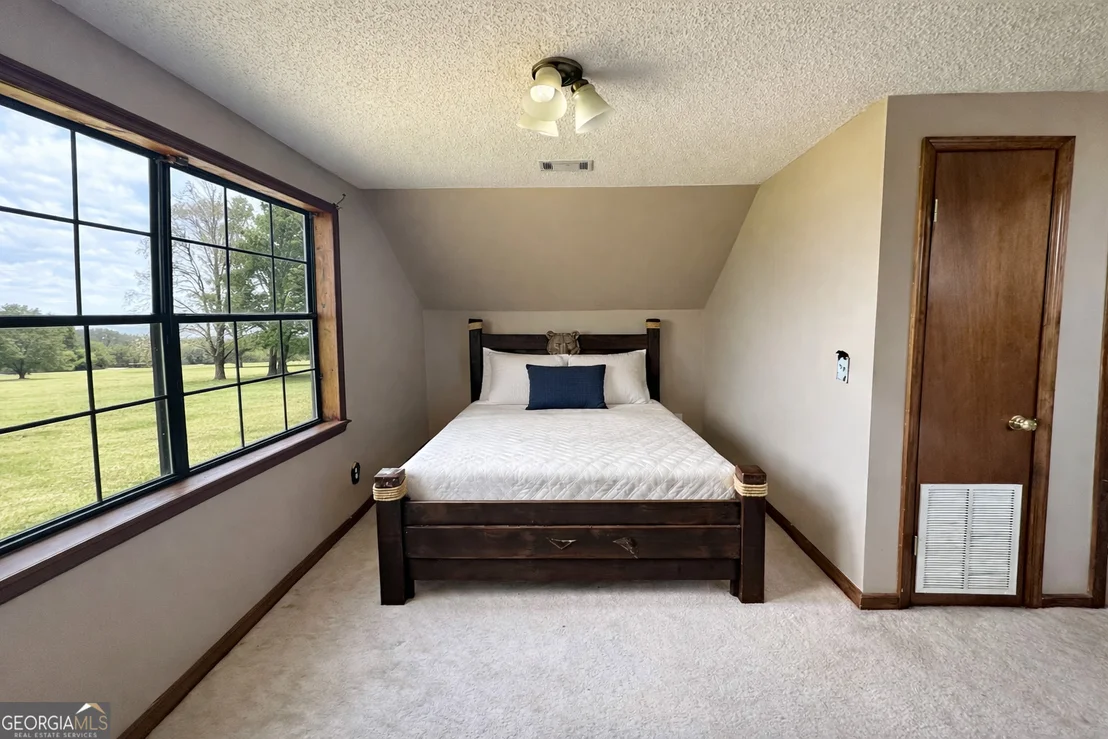 Photo of 5690 Drusilla Lane
