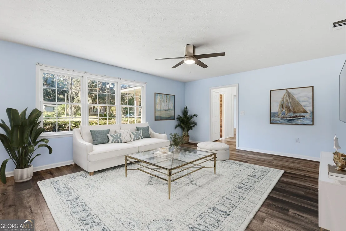 Photo of 1613 Lake Drive