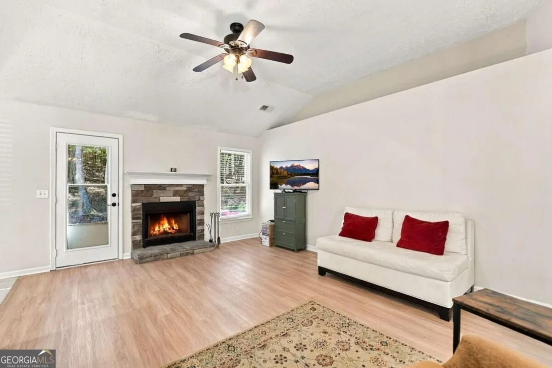 Photo of 146 Pinebrook Drive