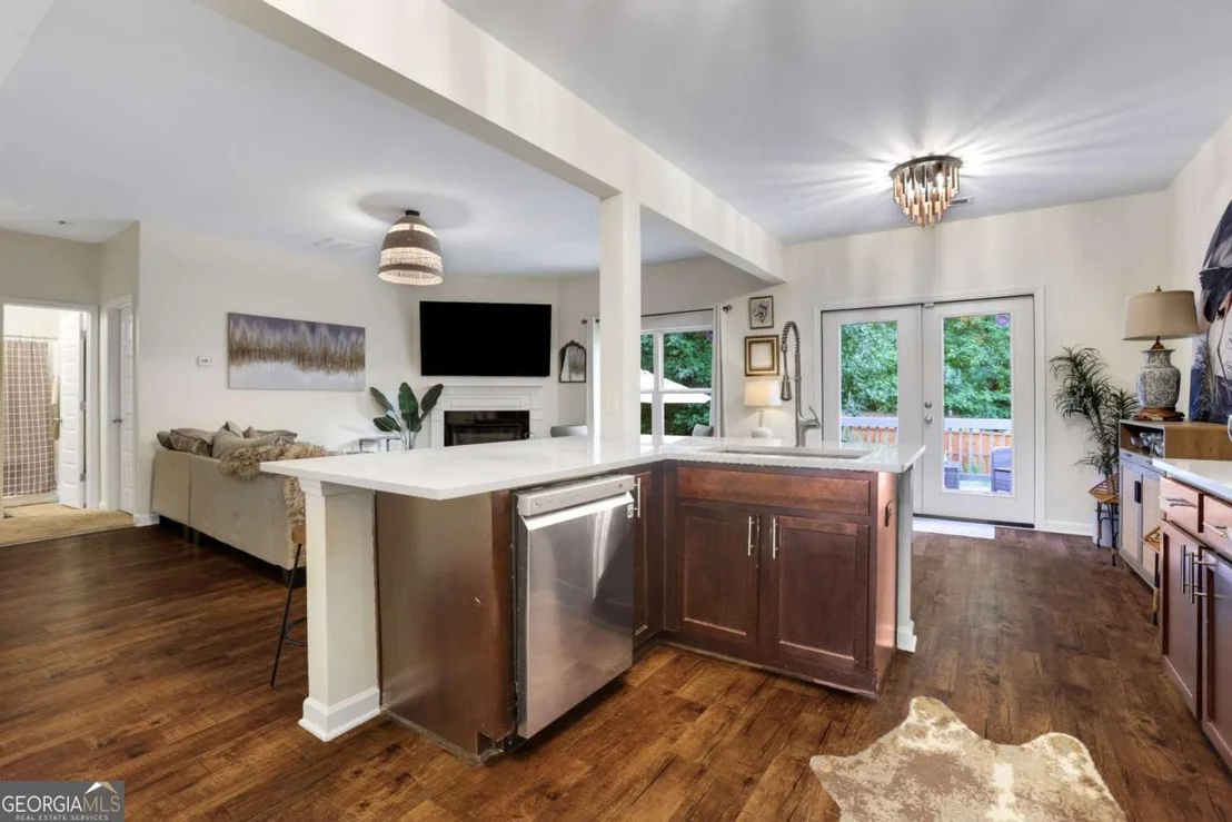 Photo of 615 Mulberry Park Circle