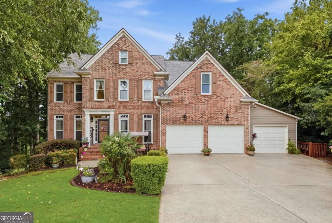 Photo of 214 Glenbrook Lane