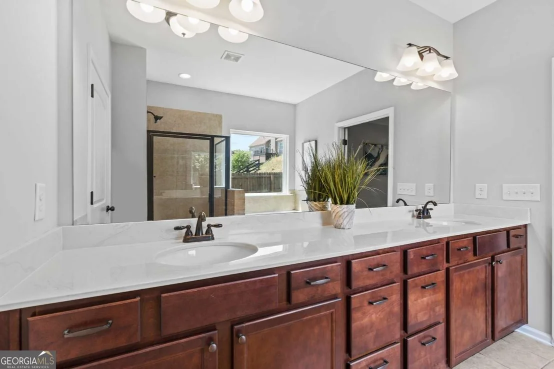 Photo of 604 Garden Grace