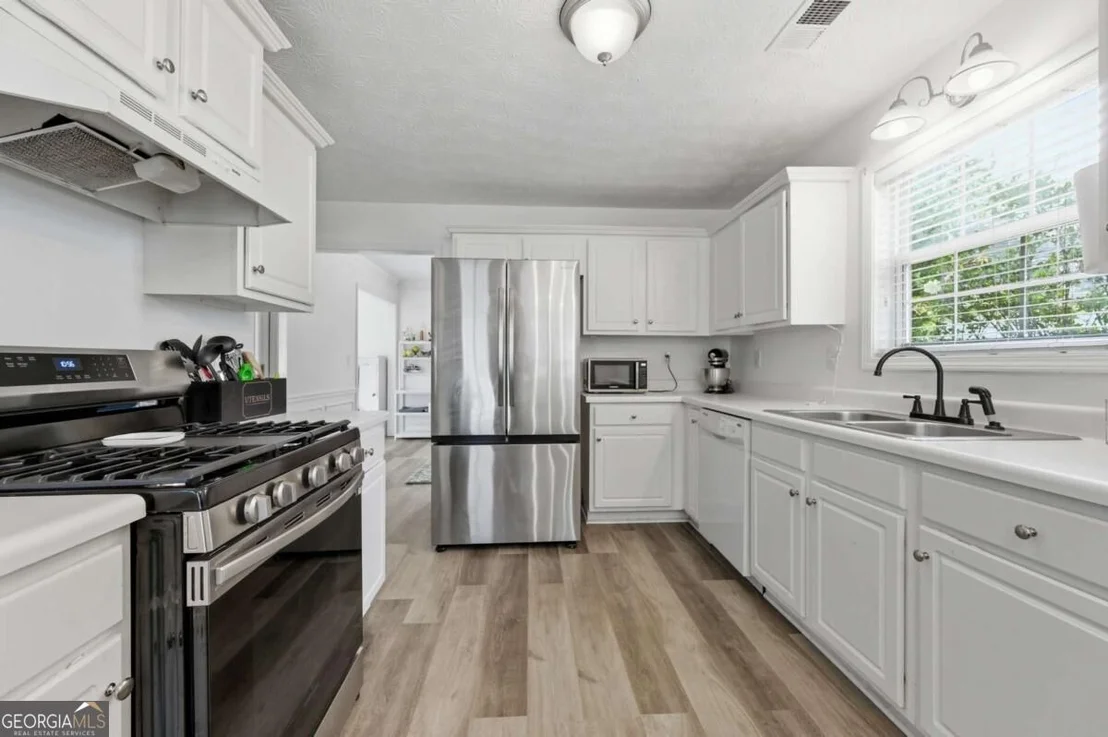 Photo of 2800 General Lee Way