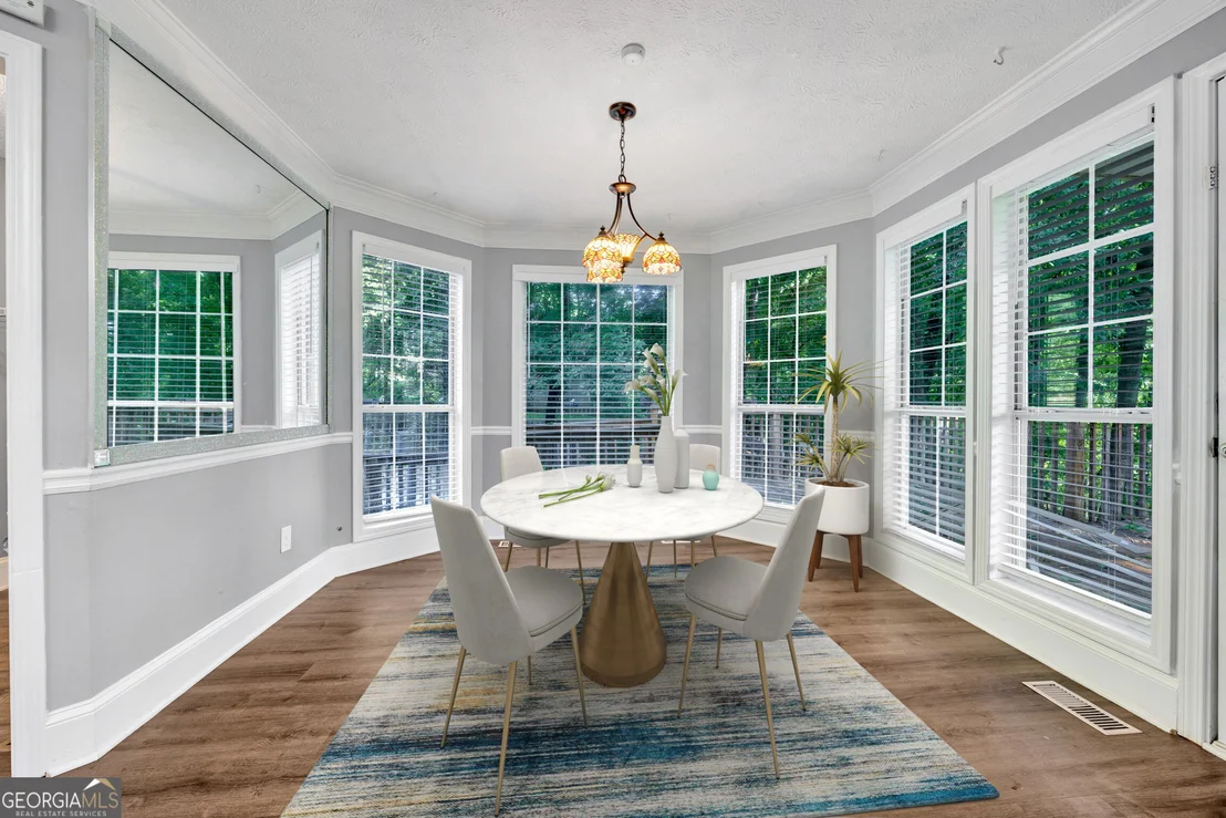 Photo of 1770 River Bluff Road