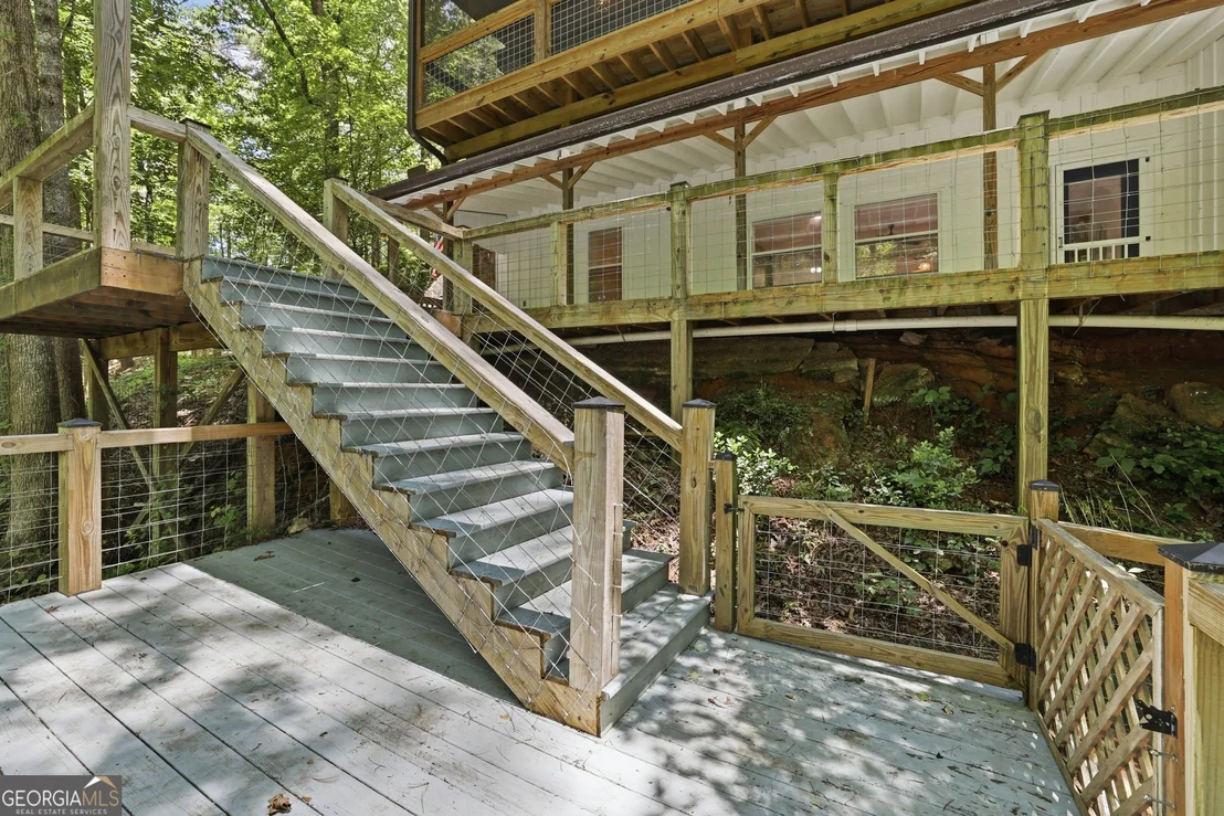 Photo of 700 Sillycook Trail