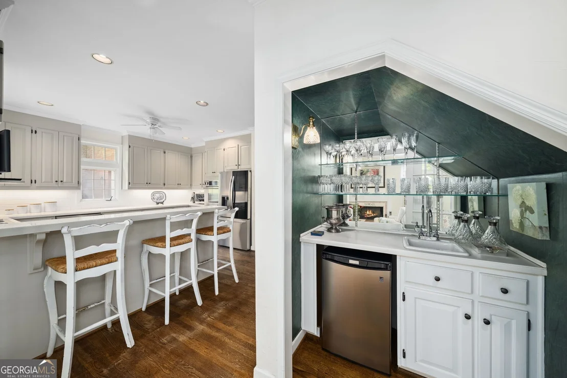 Photo of 9100 Huntcliff Trace