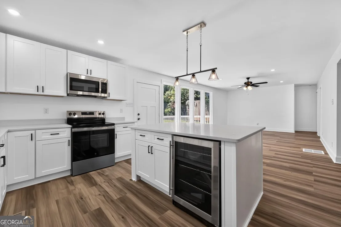 Photo of 562 Marjorie Place