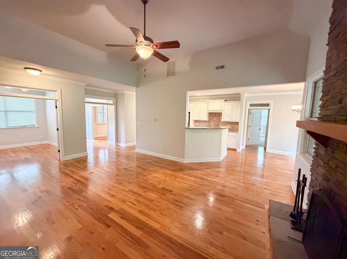 Photo of 212 Westwind Drive