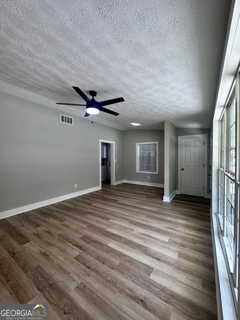 Photo of 855 Emerald Street