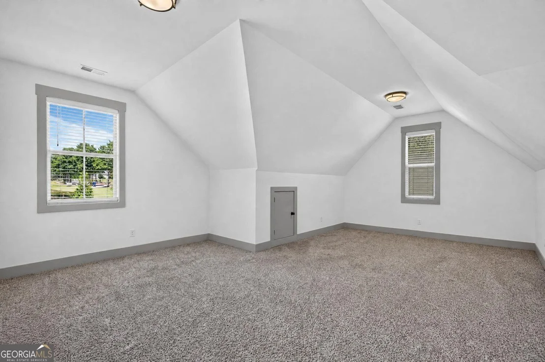Photo of 417 Fox Valley Drive