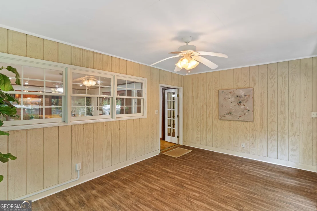 Photo of 2735 Henry Street