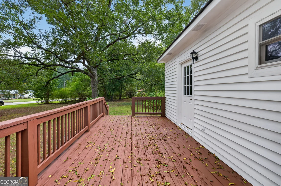 Photo of 406 Vineyard Road