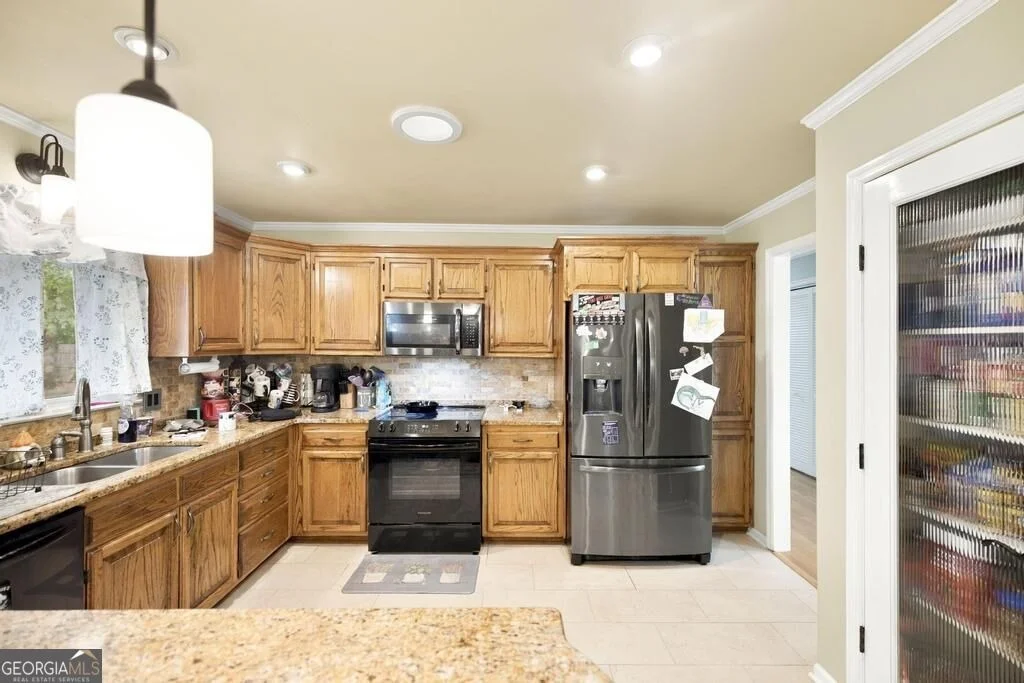 Photo of 396 Luton Pl