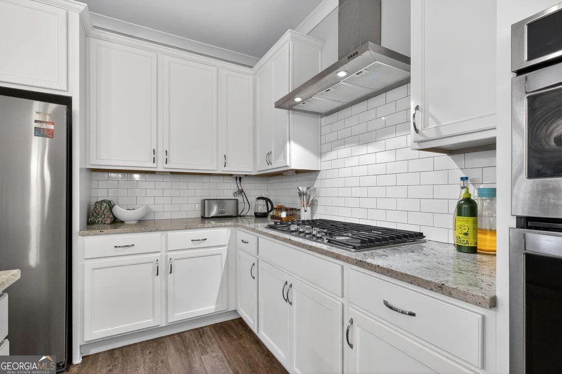 Photo of 325 Edgewater Drive