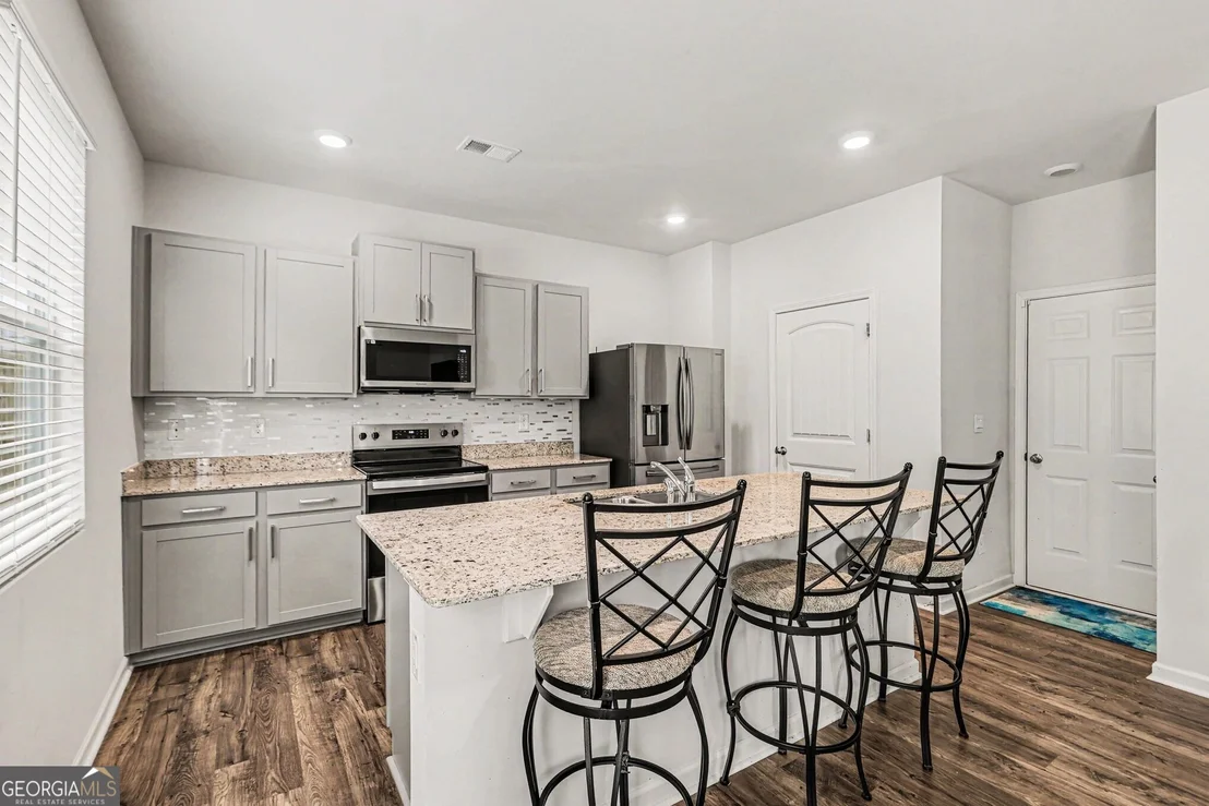 Photo of 8233 Bluewater Drive