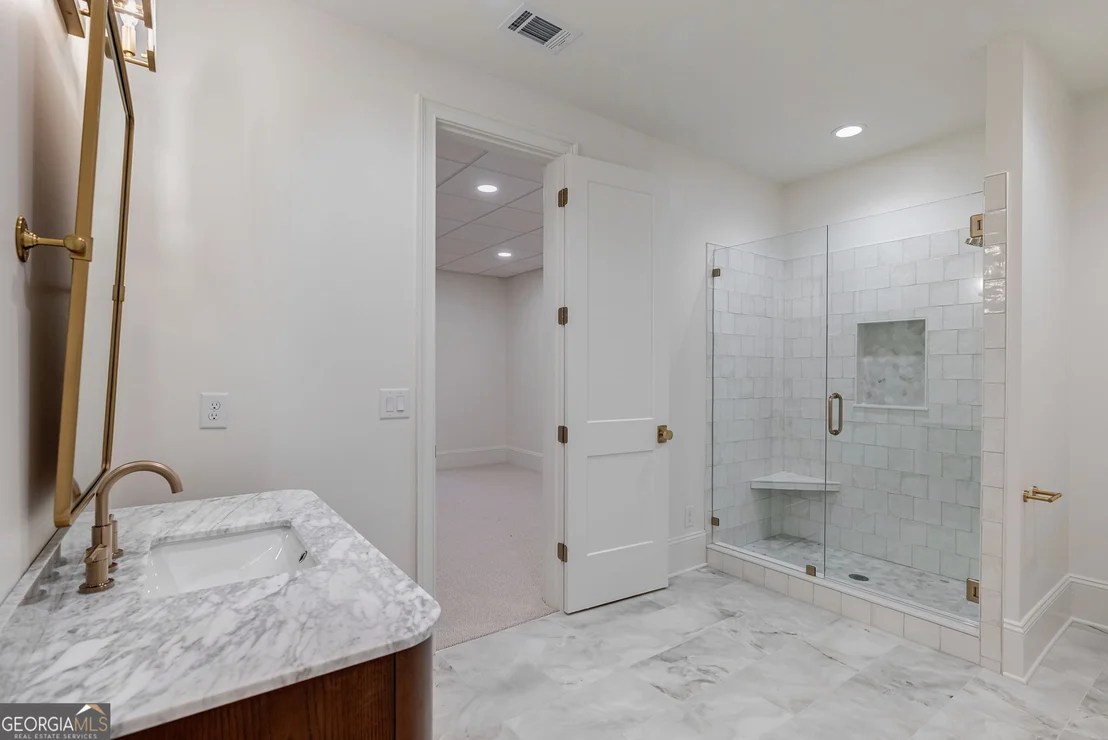Photo of 1321A Garrett Road