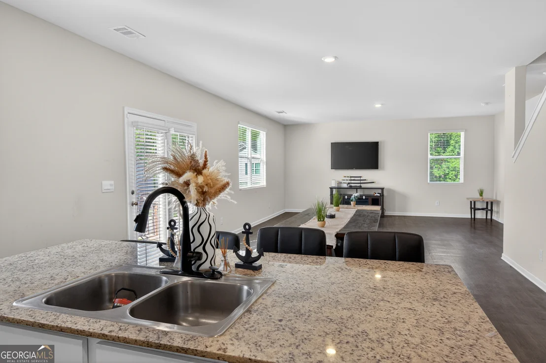 Photo of 401 Hughes Lane