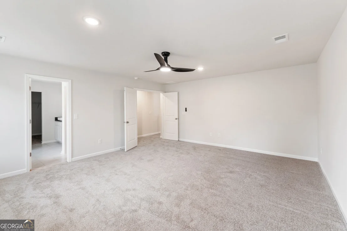 Photo of 300 Hudson Court
