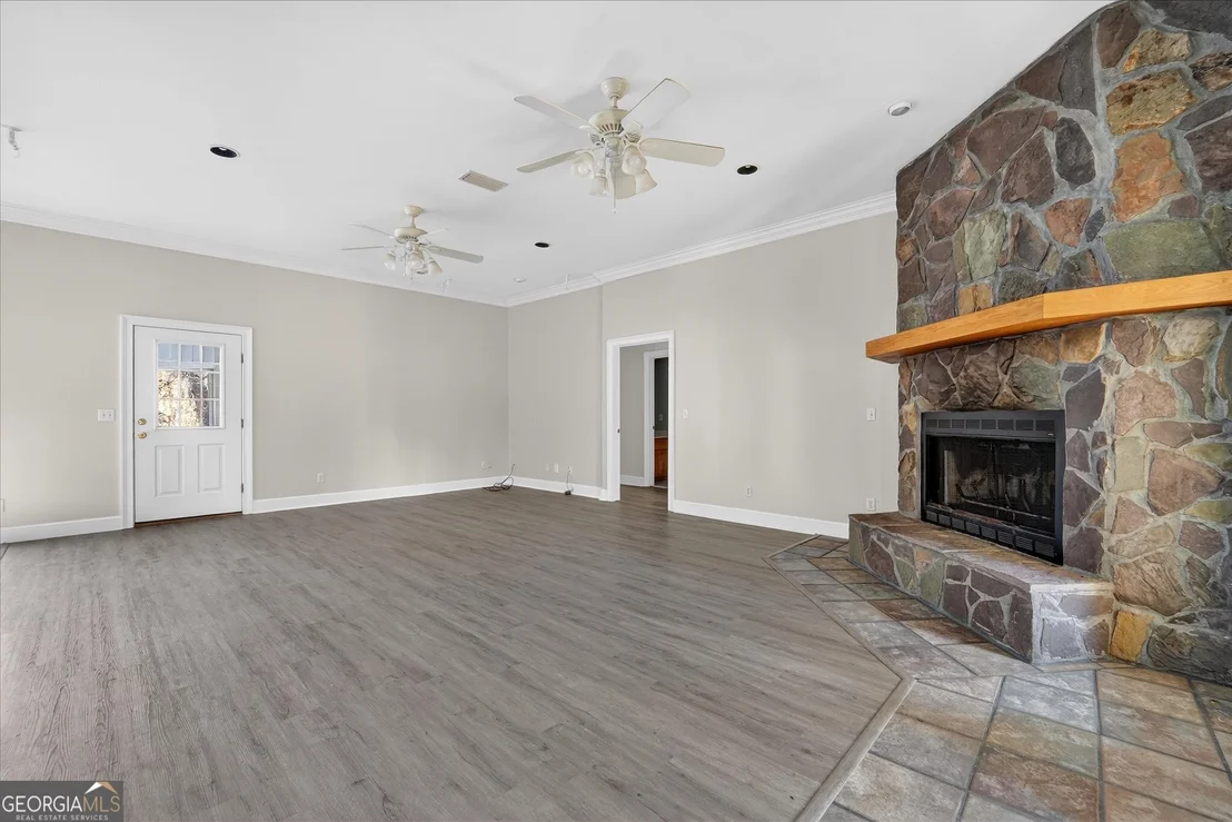 Photo of 1047 Juniper Lane