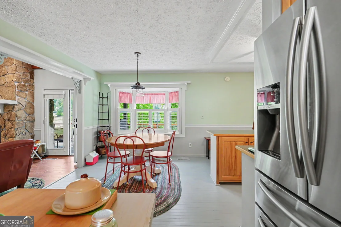 Photo of 854 Saddleback Circle