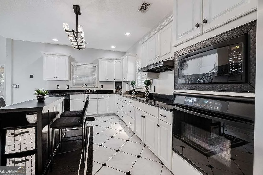 Photo of 100 Cypress Drive
