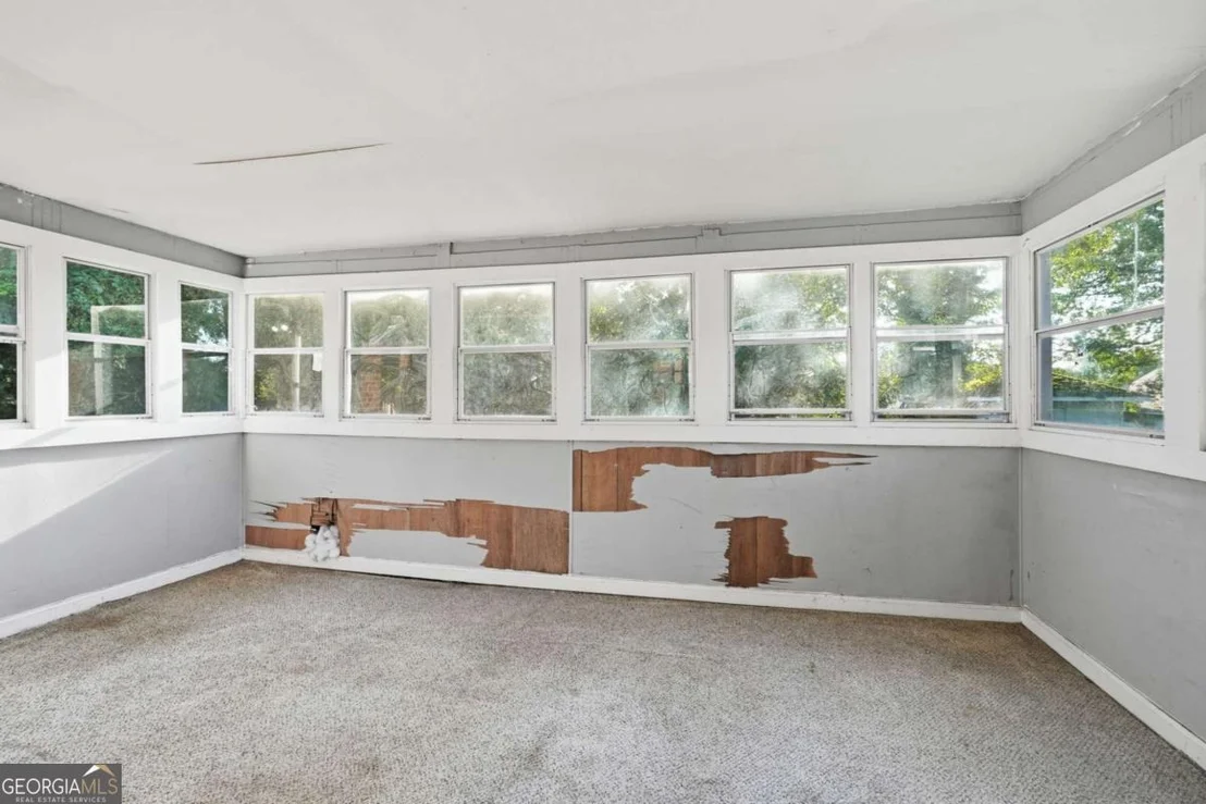 Photo of 5911 Meadowview Road
