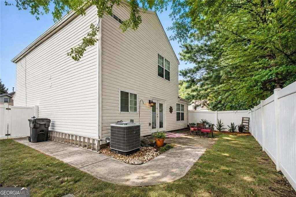 Photo of 321 Windcroft Lane