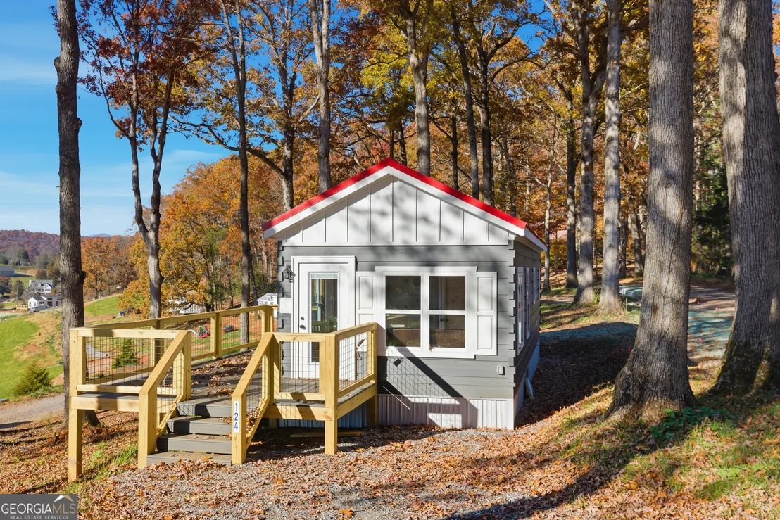 Photo of Unit LOT13 at 527 Saunders Road
