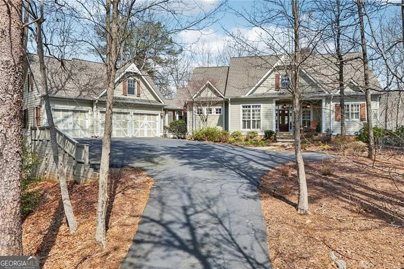 Photo of 29 Red Trillium Ridge