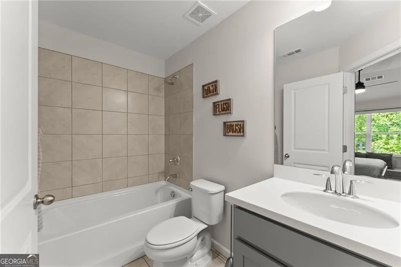 Photo of 4550 Kendall Pointe Drive