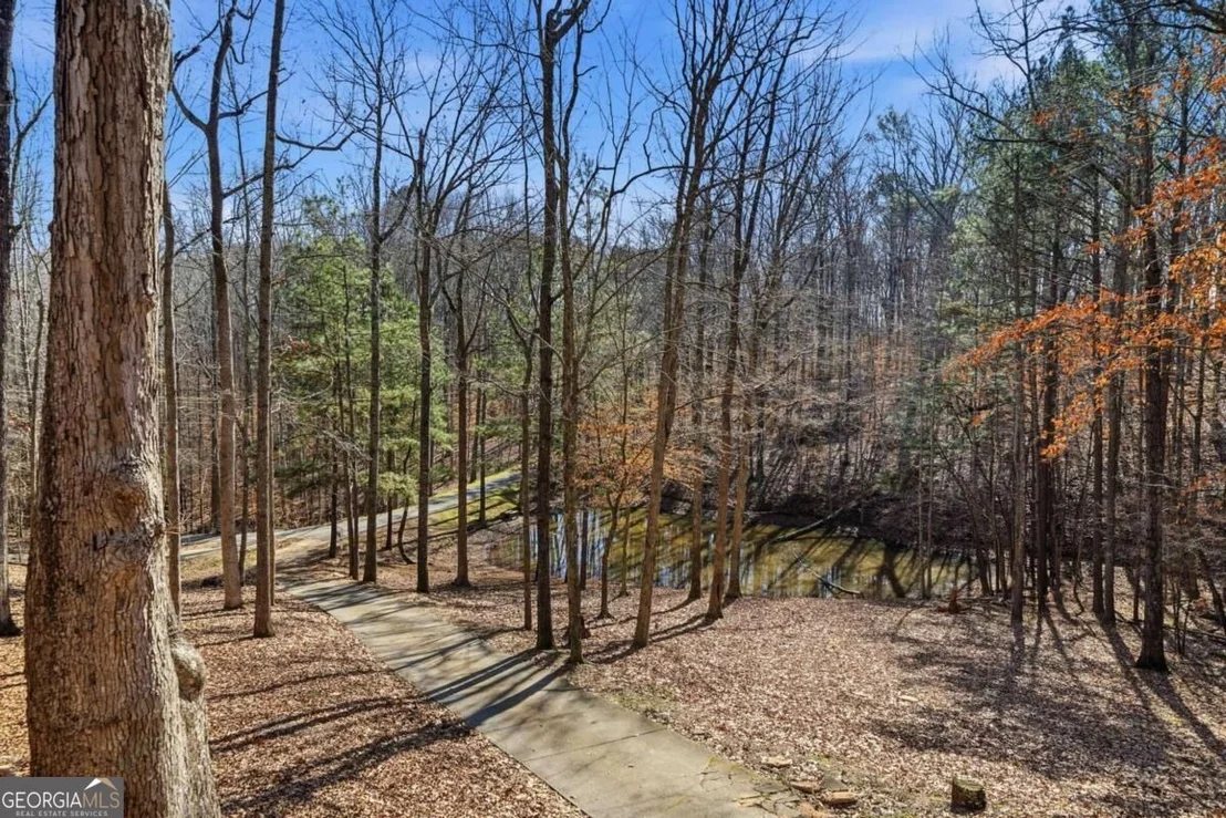 Photo of 437 Twin Lakes Drive