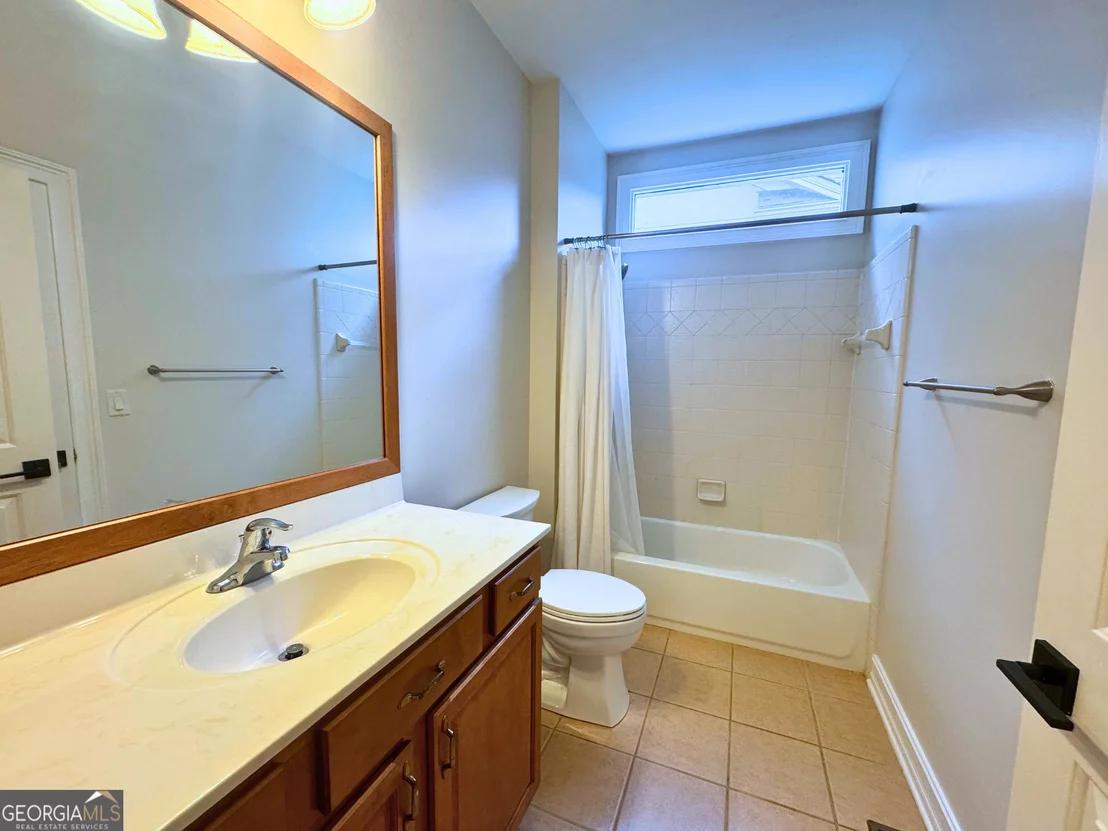 Photo of 817 Chalet Hills
