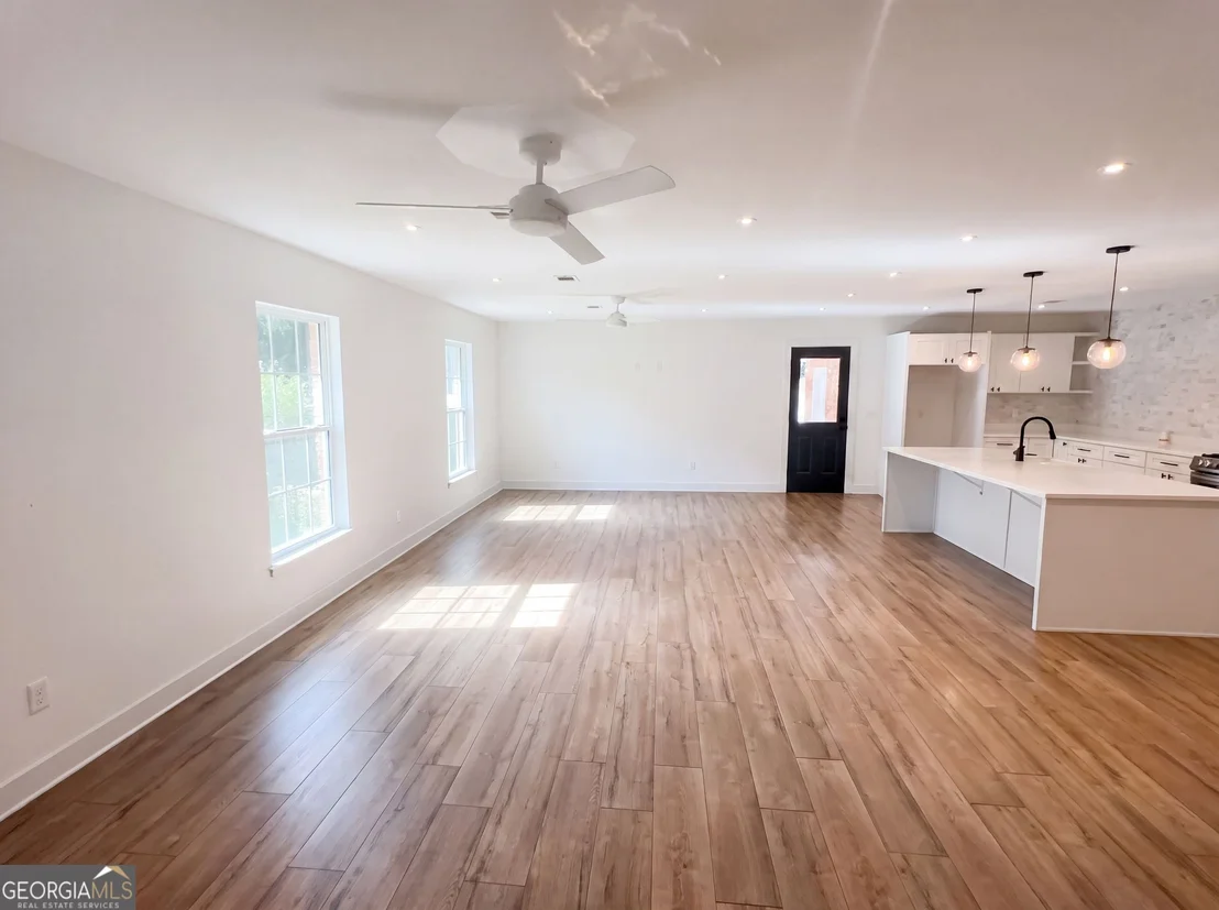 Photo of 1625 Windsor Drive