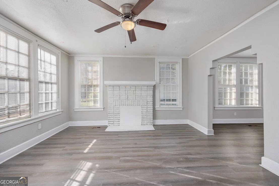 Photo of 1103 Bryan Avenue