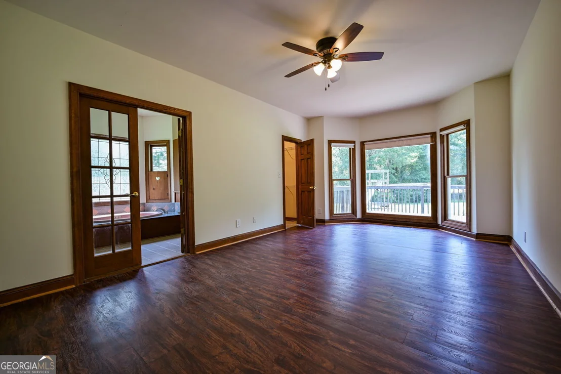 Photo of 160 River Lane
