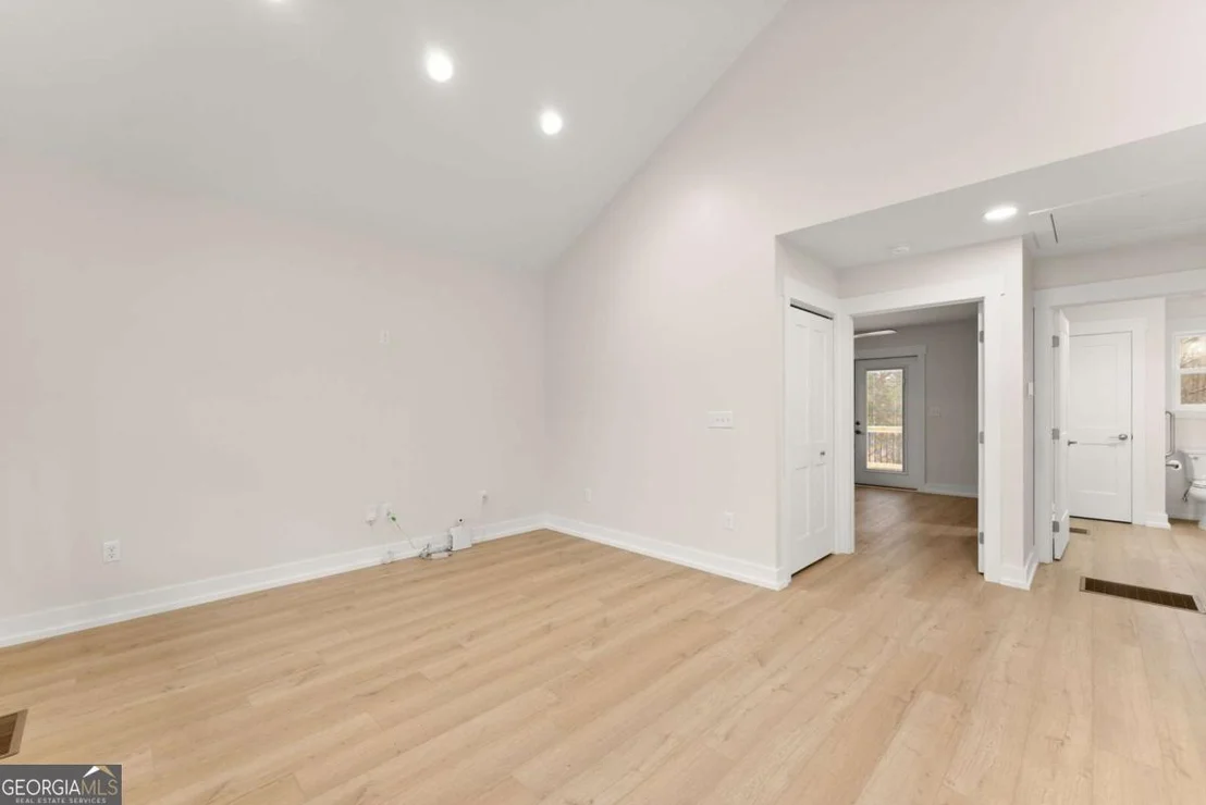 Photo of 4147 Perry Drive