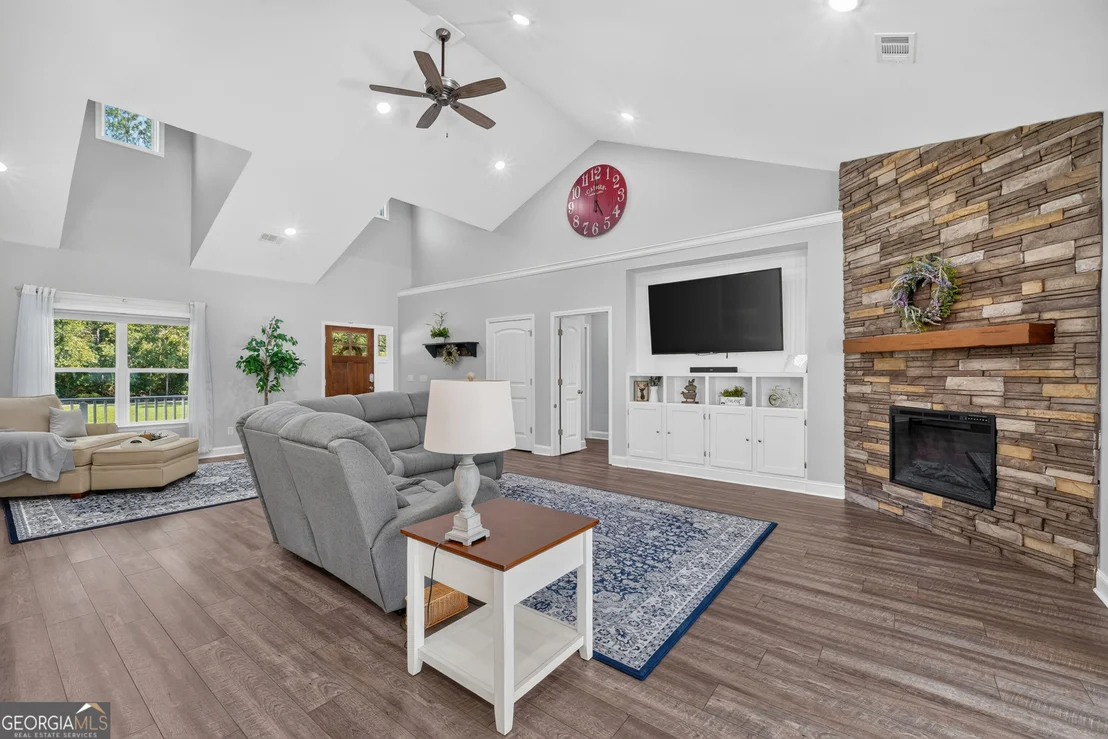 Photo of 1260 Little McCall