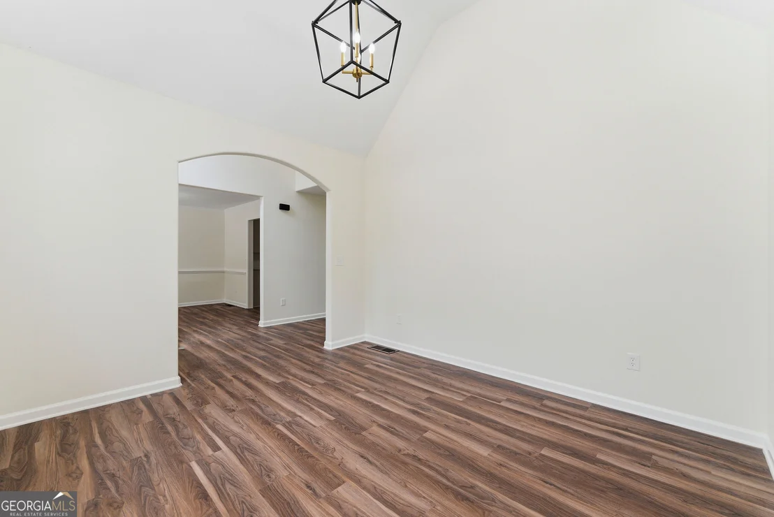 Photo of 2544 Carnes Road