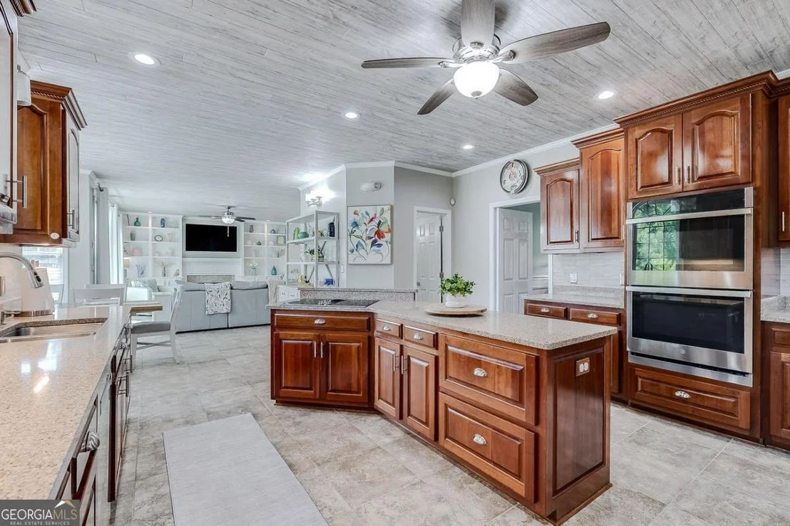 Photo of 152 Cambridge Drive