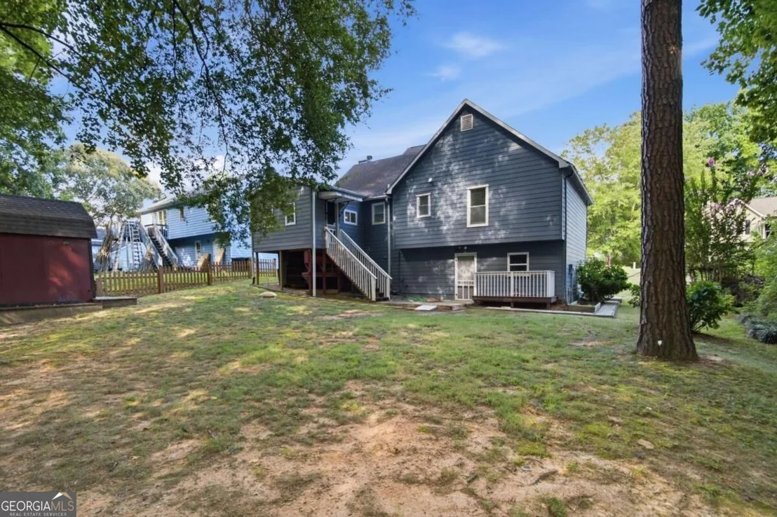Photo of 115 Aztec Way SE