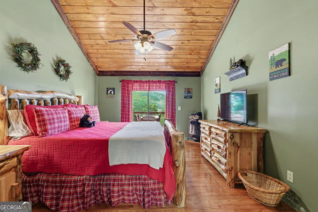 Photo of 2379 Ridgepole Drive