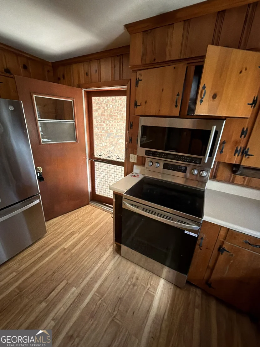 Photo of 57 brown Circle