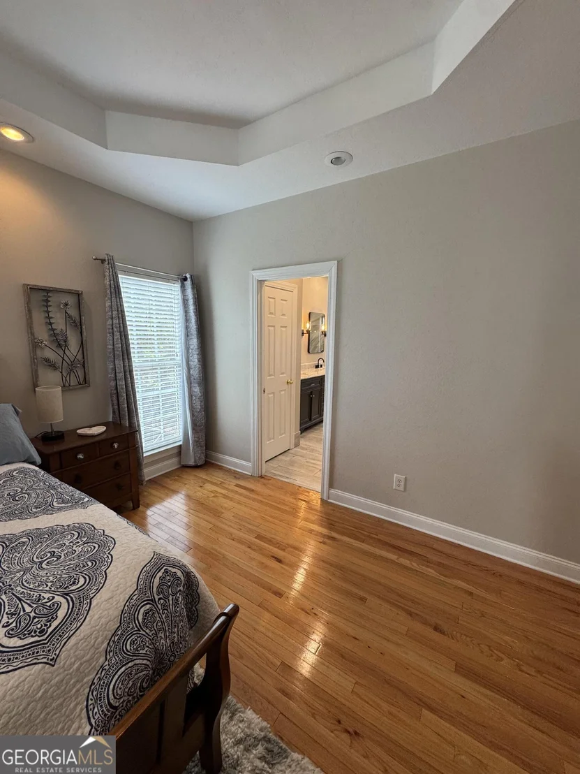 Photo of 2458 Post Road
