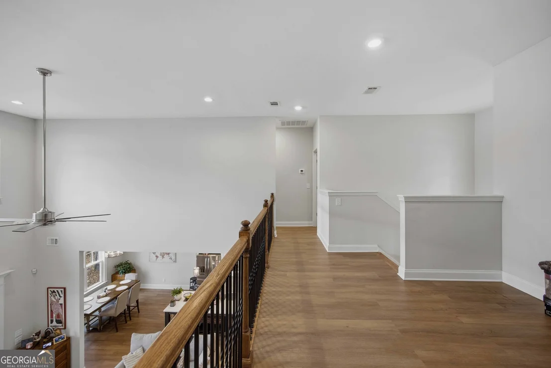 Photo of 1077 LEE ROAD 370